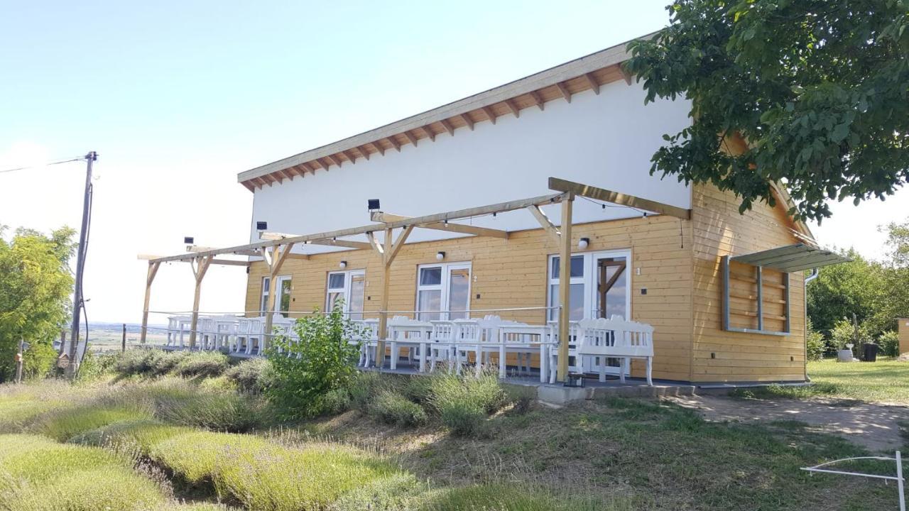 Levendulaszat Simontornya Esterno foto